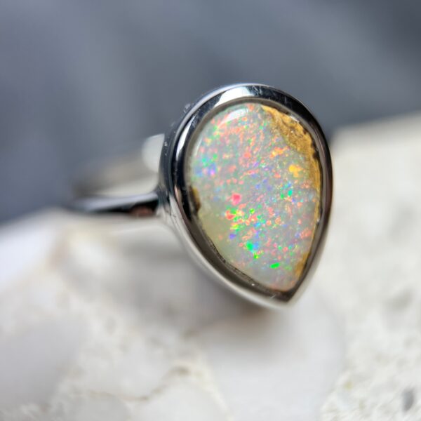Pipe Opal ring Side View Close Up Pic