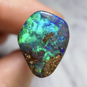 Directional Gem Boulder Opal 2ct
